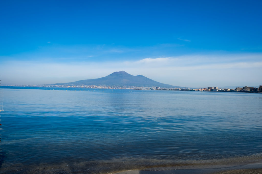 Il Vesuvio visto dal lungomare - Vesuvius seen from the seafront